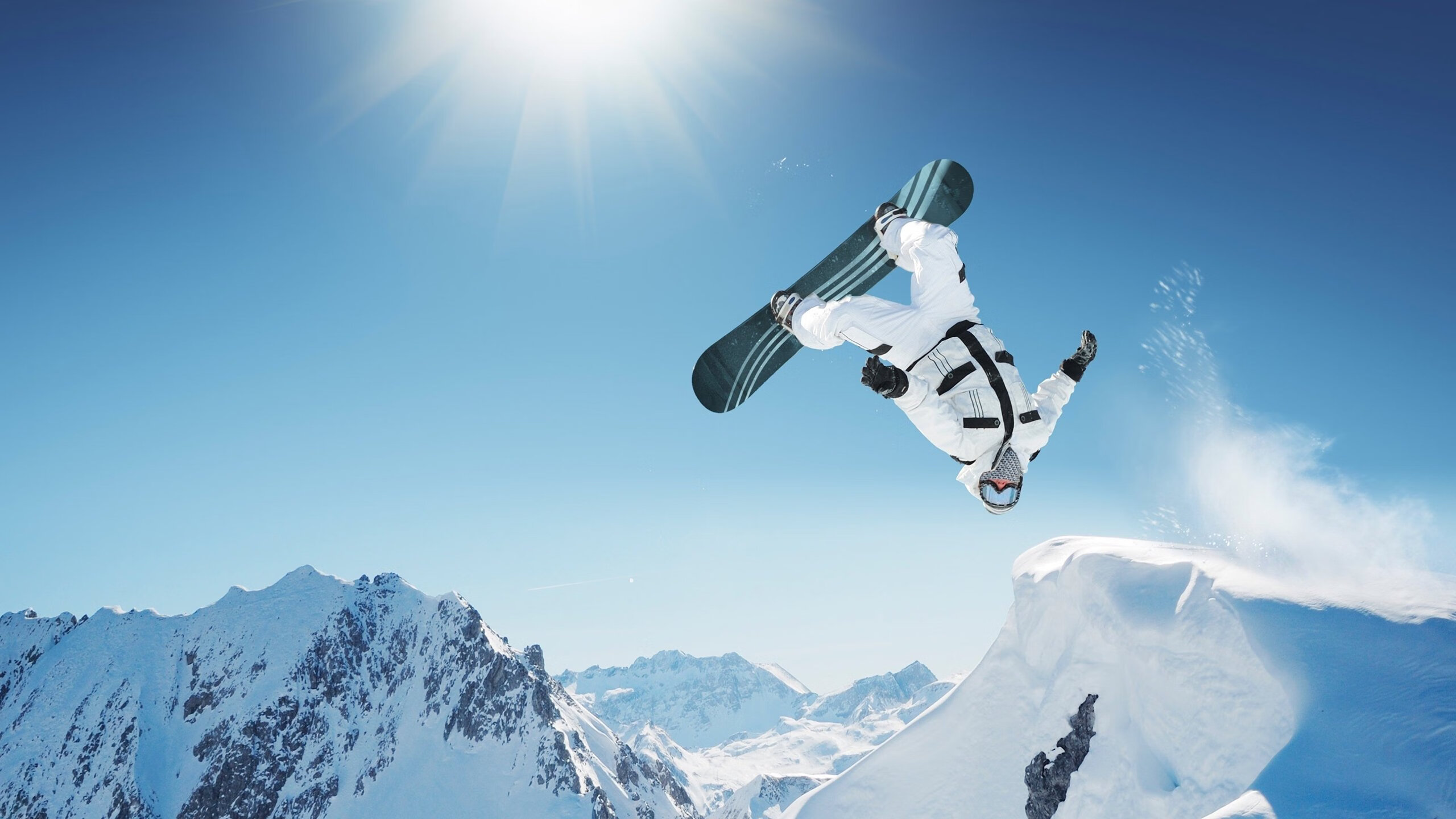 年度焦点之战之夜，萨拉赫防守端锁死对手，诠释现代边锋的全面进化